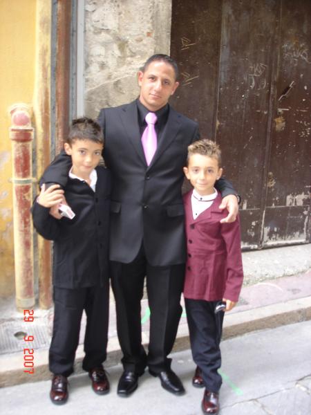 au mariage de mon grand cousin.yo,mon tonton et moi